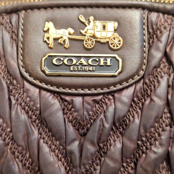 Here is a 70th anniversary edition Coach bag - Picture 4 of 15